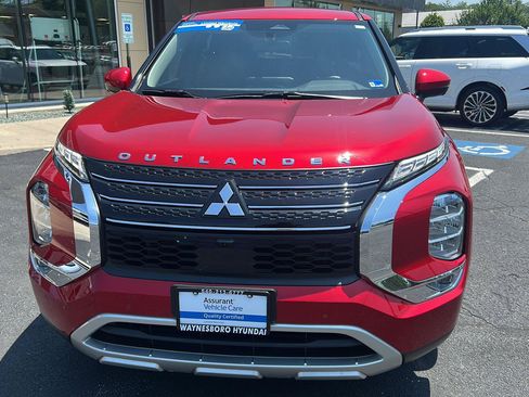 Used 2023 Mitsubishi Outlander SE FWD image 12