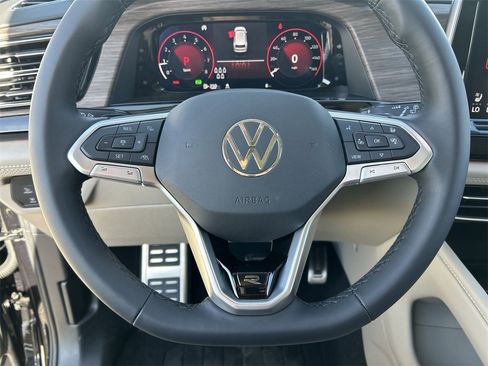 New 2026 Volkswagen Atlas SEL Premium R-Line image 19