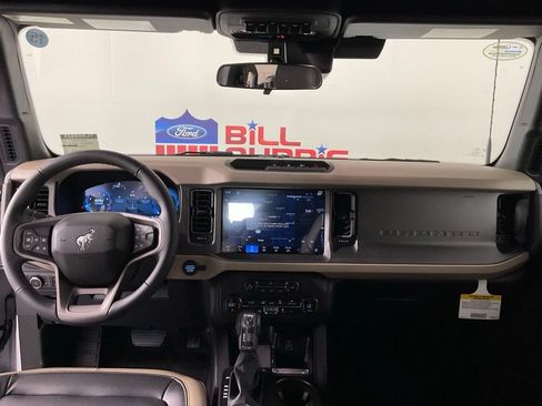 New 2026 Ford Bronco Big Bend w/ Black Diamond Package AWD/4WD image 18