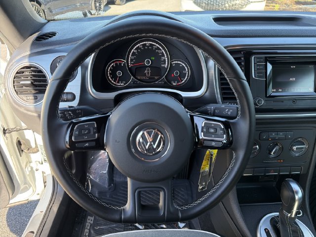 Used 2016 Volkswagen Beetle 1.8T Denim FWD image 20