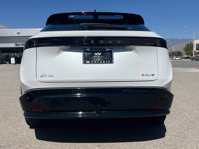 Used 2023 Nissan Ariya FWD image 6