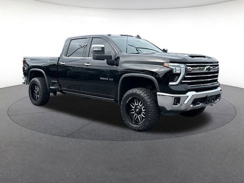 Used 2024 Chevrolet Silverado 2500 LTZ w/ LTZ Convenience Package AWD/4WD image 8