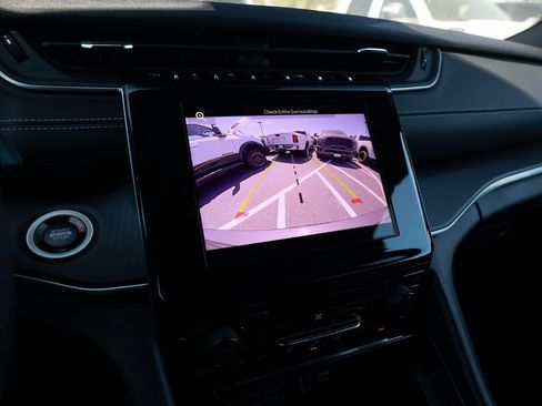 New 2026 Jeep Grand Cherokee L Laredo AWD/4WD image 20