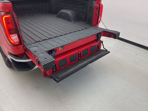 Used 2022 GMC Sierra 1500 SLE w/ LPO, GMC Protection Package AWD/4WD image 6