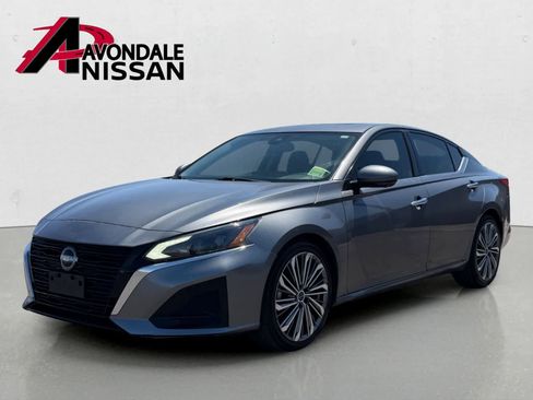 Certified 2023 Nissan Altima 2.5 SL FWD image 3