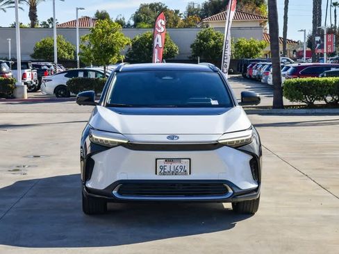 Used 2023 Toyota bZ4X Limited image 2