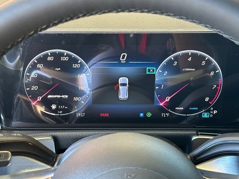 New 2026 Mercedes-Benz GLB 35 AMG 4MATIC image 24