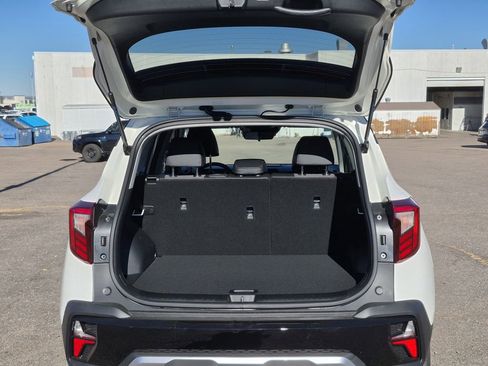 New 2026 Kia Seltos S image 14
