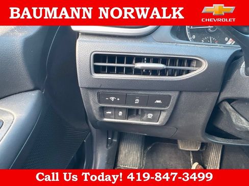 Used 2022 Hyundai Sonata SE w/ Cargo Package FWD image 22