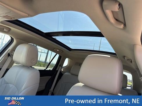 Certified 2018 Buick Envision Essence AWD/4WD image 15