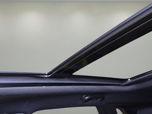 Certified 2023 Cadillac XT5 Premium Luxury w/ Technology Package image 28