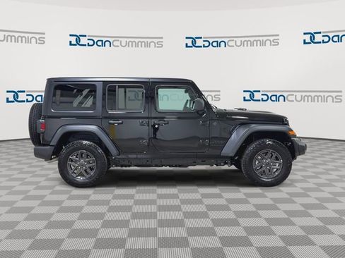 New 2026 Jeep Wrangler Unlimited Sport AWD/4WD image 9