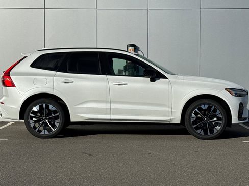 New 2026 Volvo XC60 B5 Plus w/ Protection Package Premier AWD/4WD image 6