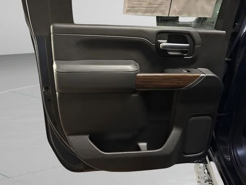 Used 2023 Chevrolet Silverado 2500 High Country w/ Z71 Off-Road Package image 21