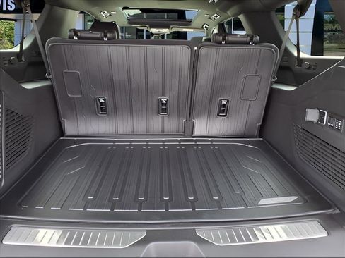 New 2026 GMC Yukon XL Denali w/ Sun & Power Step Package AWD/4WD image 30