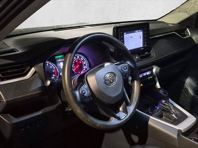 Used 2021 Toyota RAV4 LE FWD image 8