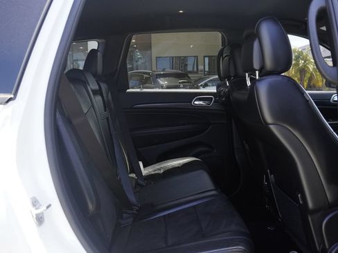 Used 2021 Jeep Grand Cherokee Laredo X RWD image 24