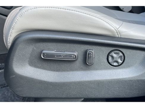 Certified 2020 Honda CR-V Touring image 13