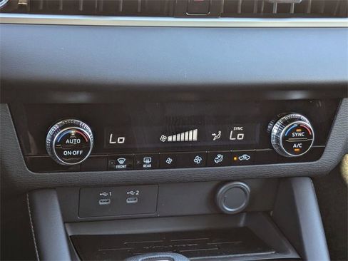 New 2025 Mitsubishi Outlander ES image 20