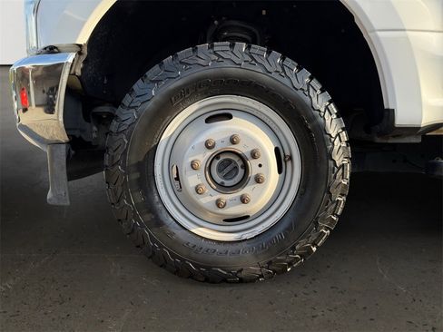 Used 2022 Ford F350 XLT image 10