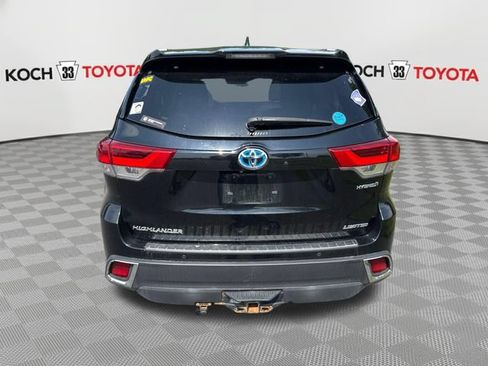 Used 2018 Toyota Highlander Limited Platinum AWD/4WD image 3