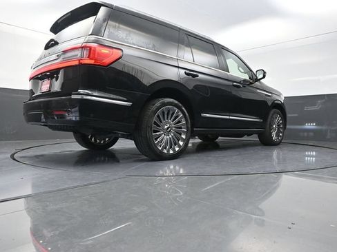 Used 2020 Lincoln Navigator Reserve w/ Luxury Package AWD/4WD image 38