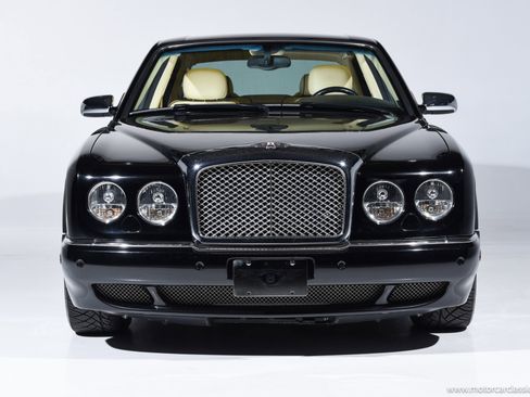 Used 2005 Bentley Arnage RL image 2