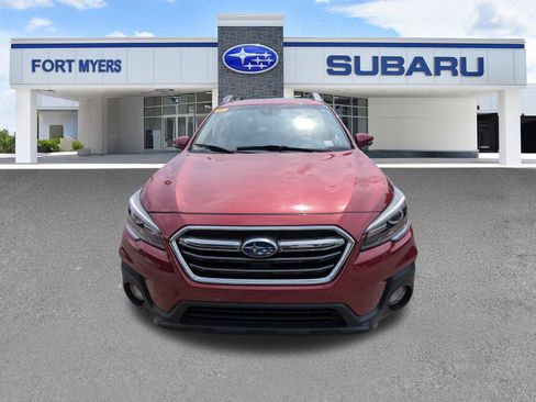 Used 2018 Subaru Outback 2.5i Limited AWD/4WD image 9
