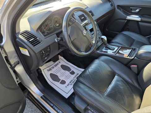 Used 2003 Volvo XC90 T6 image 34