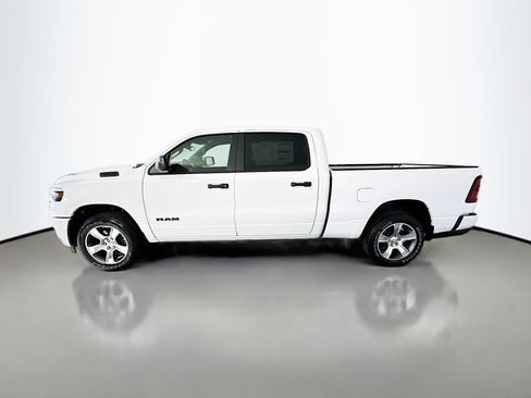 New 2026 RAM 1500 Express AWD/4WD image 4