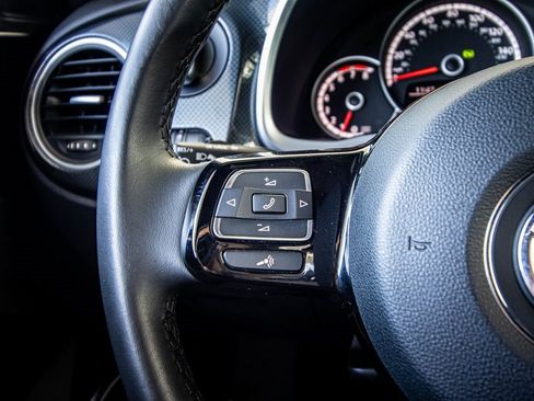 Used 2014 Volkswagen Beetle R-Line image 30