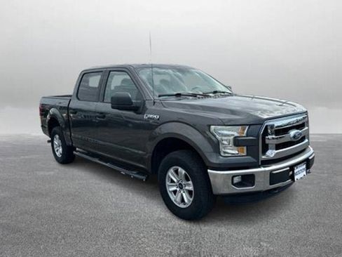 Used 2016 Ford F150 XLT AWD/4WD image 4
