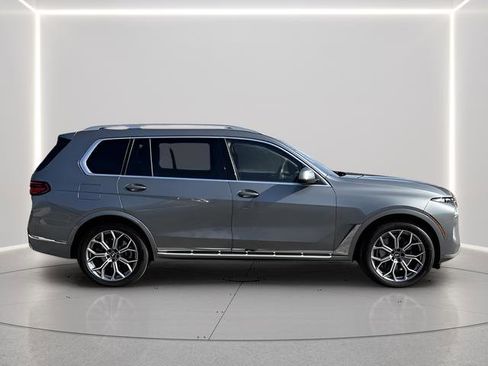 Used 2024 BMW X7 xDrive40i image 6
