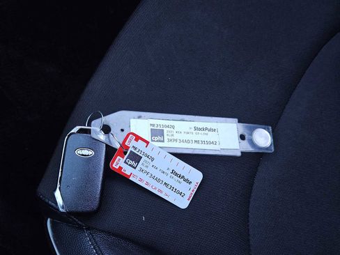 Used 2021 Kia Forte GT-Line image 33