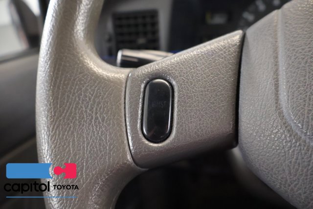 Used 1992 Toyota Pickup Deluxe AWD/4WD image 19