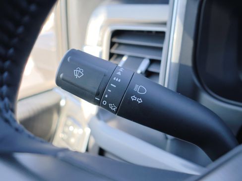 Certified 2025 Ford F450 Platinum image 22