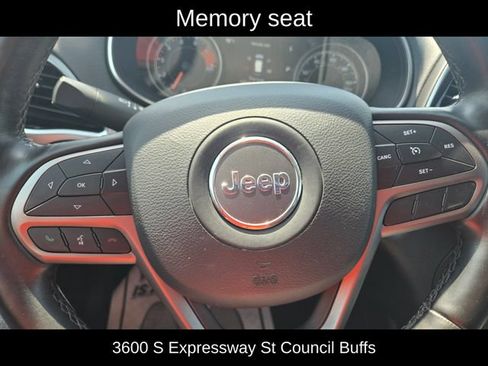 Used 2020 Jeep Cherokee Limited AWD/4WD image 15