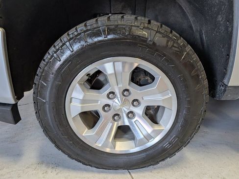 Used 2018 Chevrolet Silverado 1500 LT w/ All Star Edition image 16