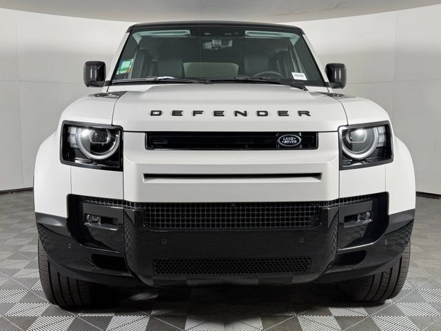 New 2026 Land Rover Defender 130 X-Dynamic SE AWD/4WD image 11