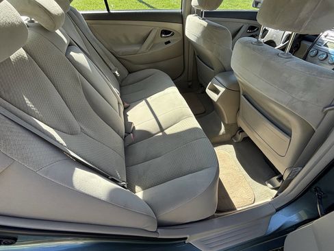 Used 2009 Toyota Camry LE image 12