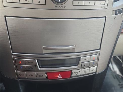 Used 2011 Subaru Outback 3.6R Limited w/ PWR Moonroof Pkg image 14