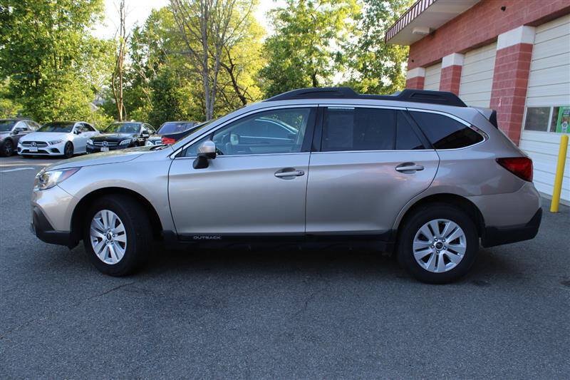 Used 2019 Subaru Outback 2.5i Premium AWD/4WD image 2