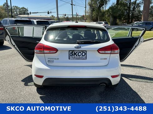 Used 2016 Kia Forte EX image 32