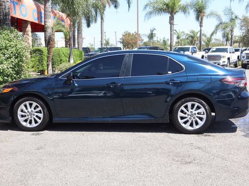 Used 2021 Toyota Camry LE FWD image 5