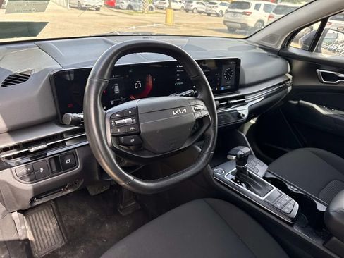 Used 2026 Kia Sportage LX FWD image 18