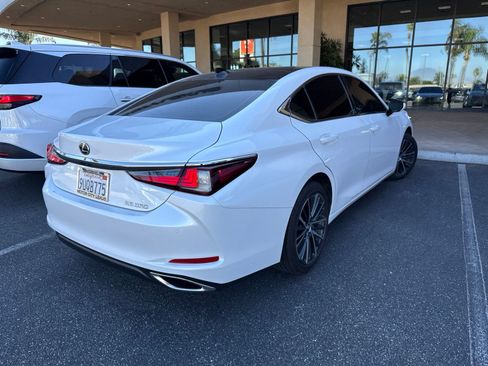 Certified 2025 Lexus ES 350 w/ Premium Package FWD image 2