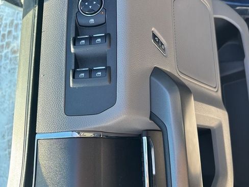 Used 2018 Ford F150 XLT image 12
