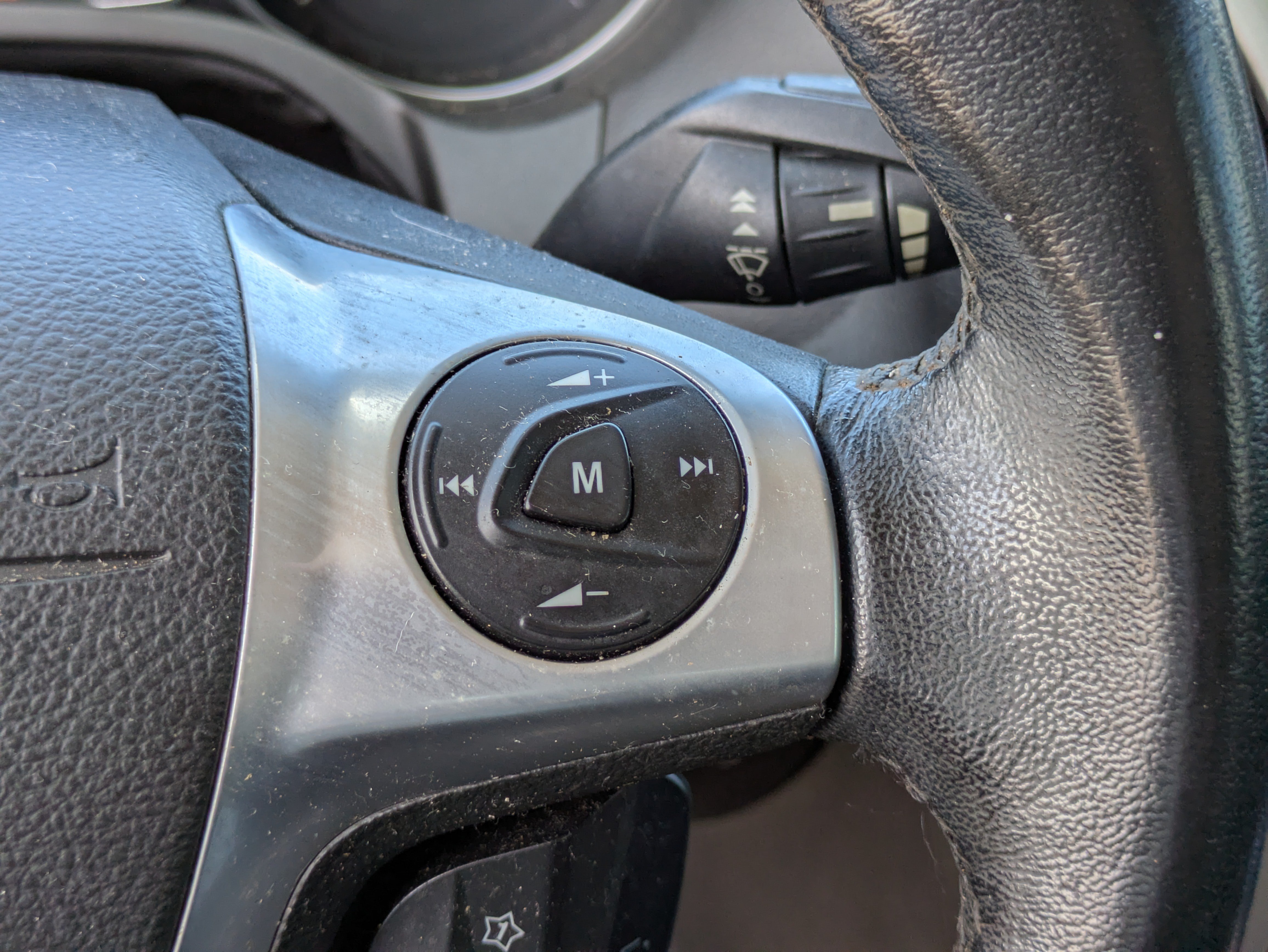Used 2012 Ford Focus SEL FWD image 22