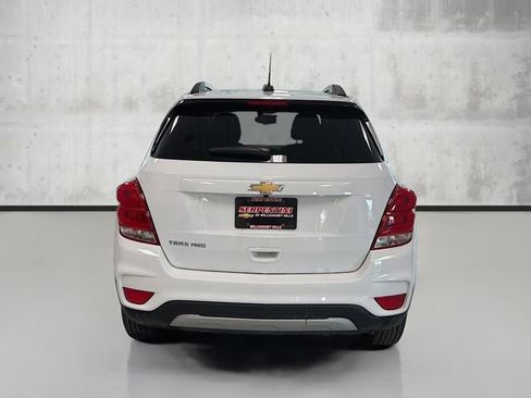 Certified 2022 Chevrolet Trax LT w/ LT Convenience Package image 6