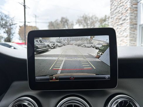 Used 2018 Mercedes-Benz CLA 250 image 18